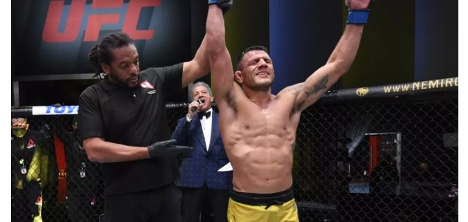 Campeão Mundial do UFC Rafael dos Anjos, trata de lesão com o Dr. Lourenço Peixoto e se prepara para seu novo desafio